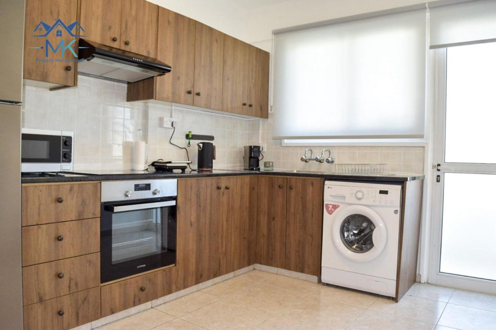 Apartment Seawitch Larnaca